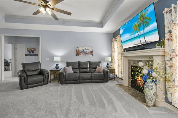 1601 Kimberly CT, Greenwood, MO 64034