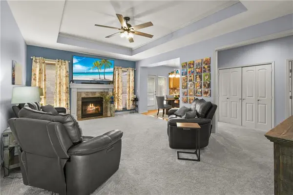 1601 Kimberly CT, Greenwood, MO 64034