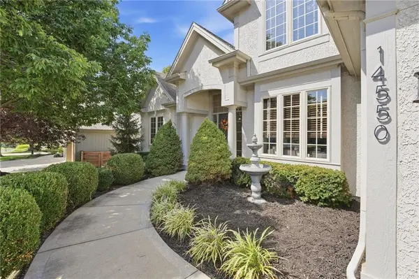 14550 NW 66th ST, Parkville, MO 64152