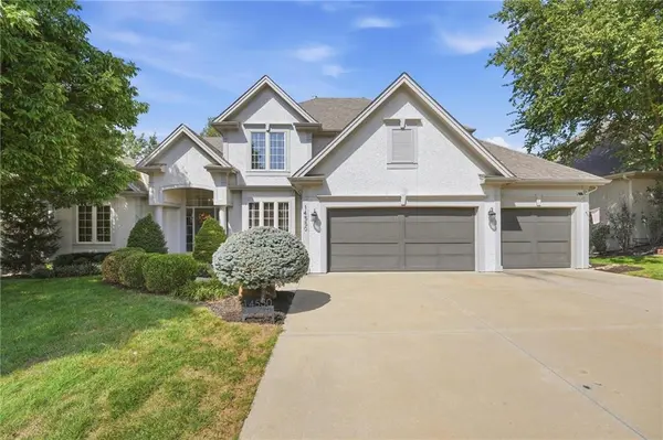 14550 NW 66th ST, Parkville, MO 64152