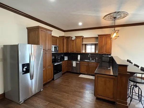 114 W Walnut ST #201, Kokomo, IN 46901