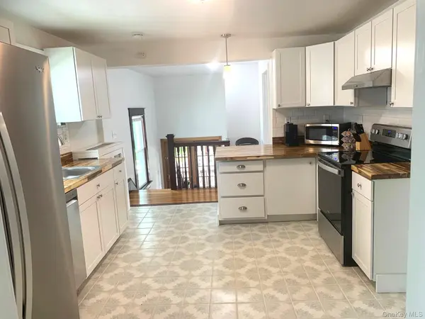 61 Schenck AVE, Beacon, NY 12508