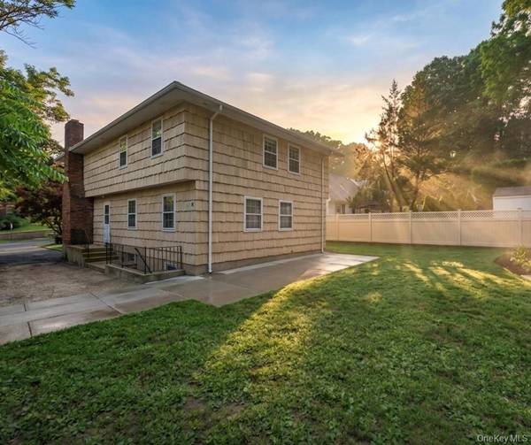 146 Carley AVE, Huntington, NY 11743