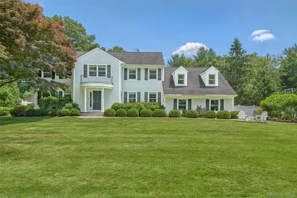 27 Pinehurst DR, Purchase, NY 10577