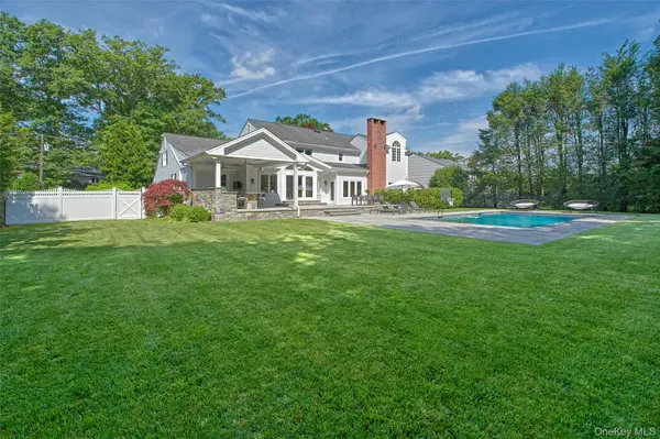 27 Pinehurst DR, Purchase, NY 10577