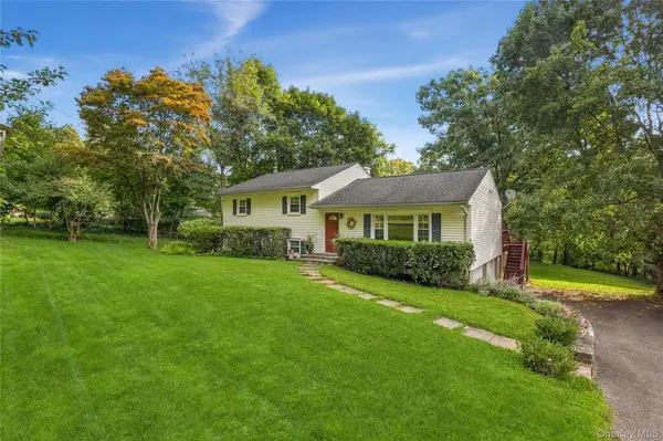 6 Hillside TER, Mahopac, NY 10541