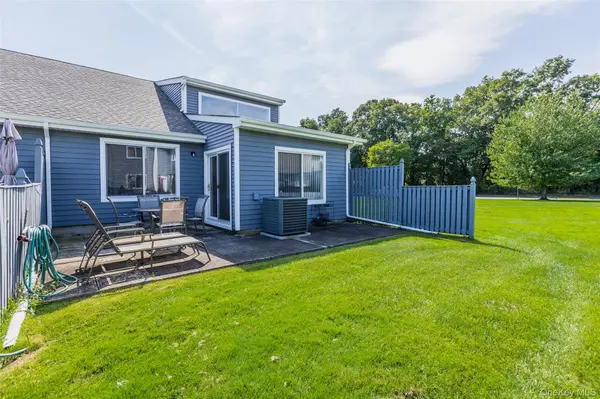 764 Birchwood Park DR, Middle Island, NY 11953