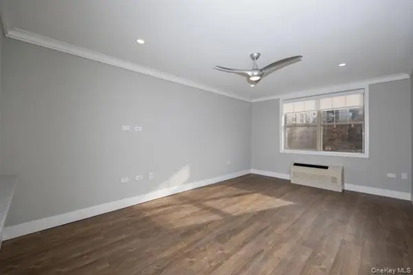 1100 Avalon Square #S1311, Glen Cove, NY 11542