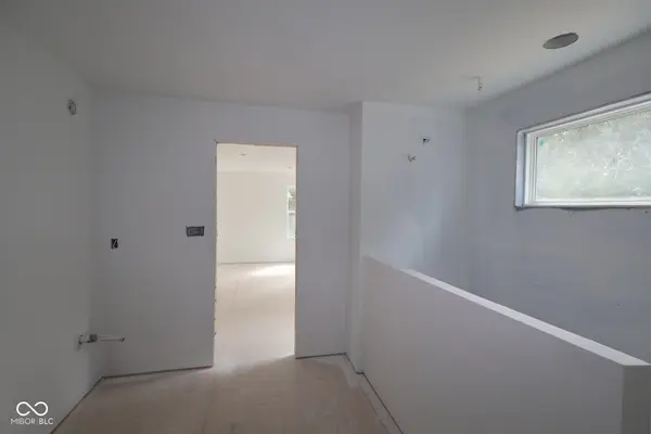 10429 Oak Bend BLVD, Indianapolis, IN 46239