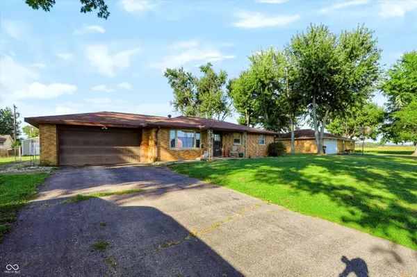 1064 Dacia ST, Taylorsville, IN 47280