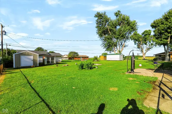 1064 Dacia ST, Taylorsville, IN 47280