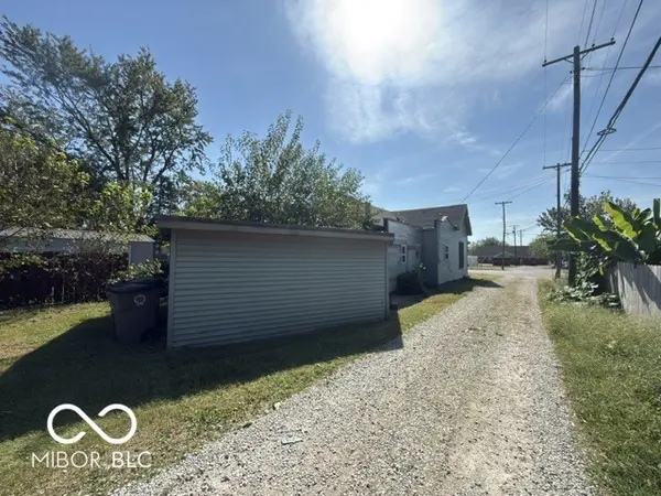 315 E 4th ST, Seymour, IN 47274