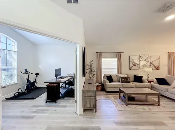 2271 CRYSTAL FALLS WAY, Orlando, FL 32824