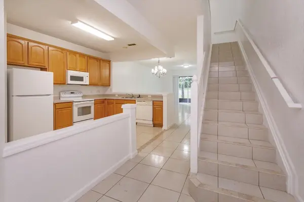 2520 STOCKTON DR, Sanford, FL 32771