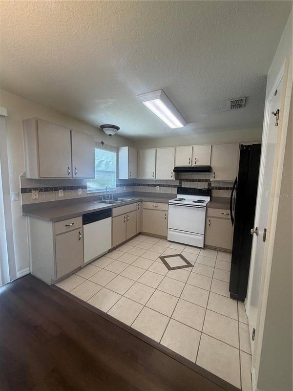 28 JUNIPER PASS TRAK, Ocala, FL 34480