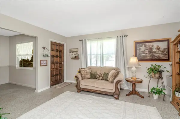 12212 FLORAL LN, Thonotosassa, FL 33592