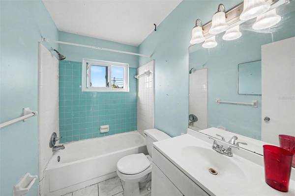 515 129TH AVE E, Madeira Beach, FL, 33708 photo 4