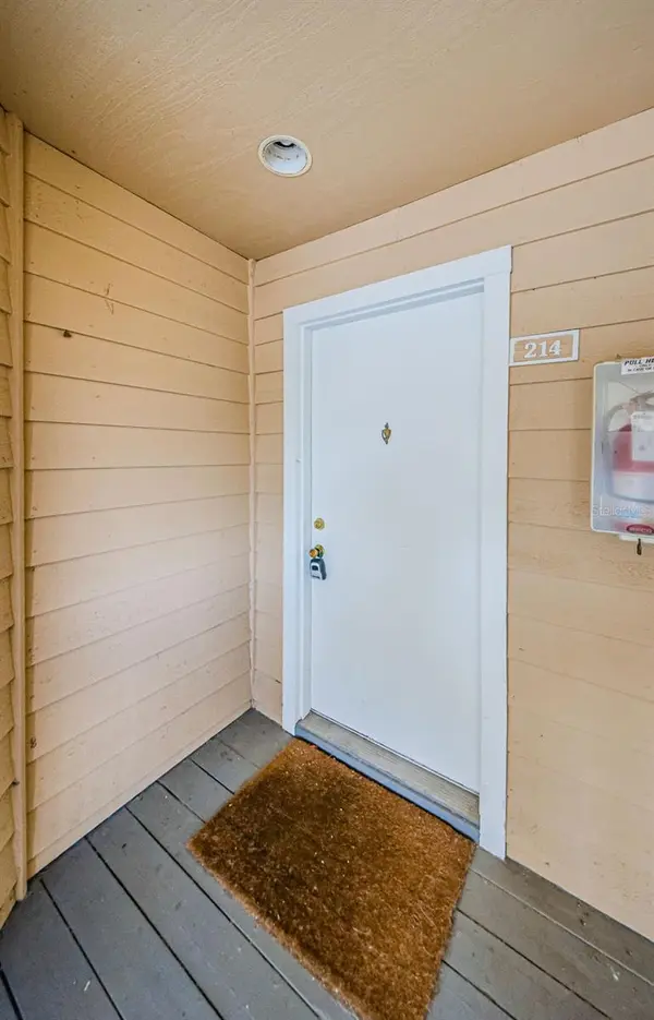 455 ALT 19 S S #214, Palm Harbor, FL 34683