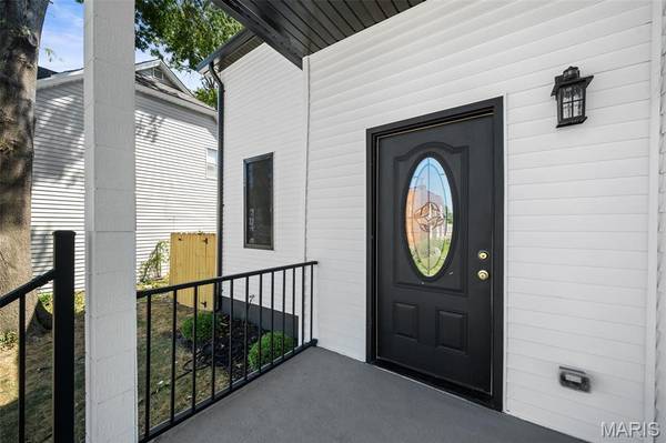 6252 Famous AVE, St Louis, MO 63139