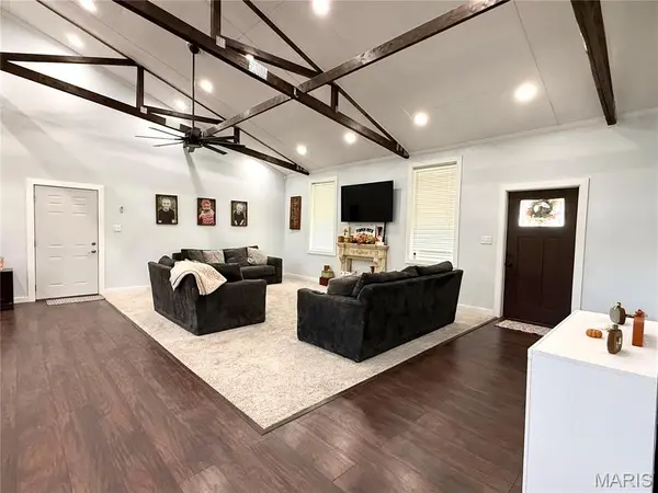 2197 County Road 459, Poplar Bluff, MO 63901