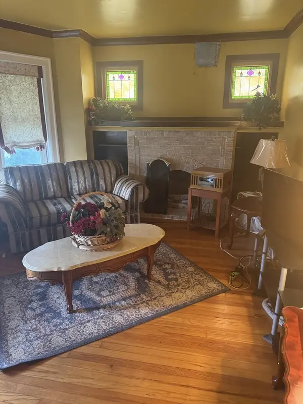 8449 S Dante AVE, Chicago, IL 60619