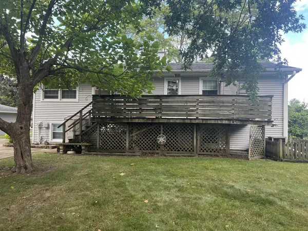8 Westleigh CT, Montgomery, IL 60538
