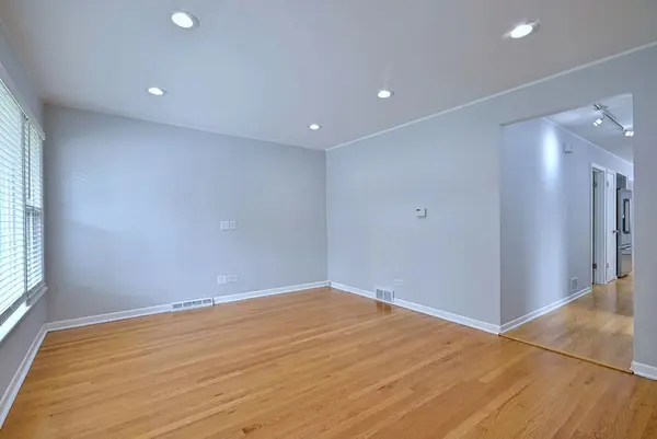 4109 N Menard AVE, Chicago, IL 60634