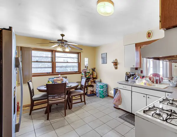 15452 Woodlawn East AVE, South Holland, IL 60473