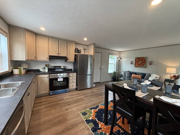 181 Windmere CIR, Matteson, IL 60443
