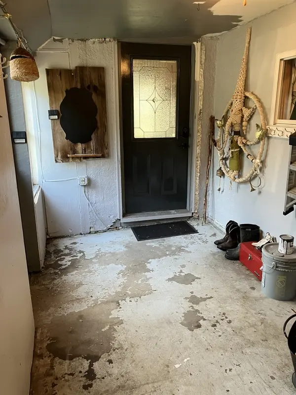 2407 W 3rd ST, Dixon, IL 61021