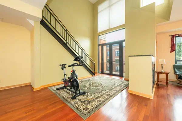 9 W Franklin AVE #315, Minneapolis, MN 55404