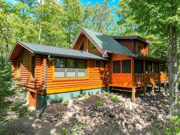2626 Ridgeview DR, Two Harbors, MN 55616