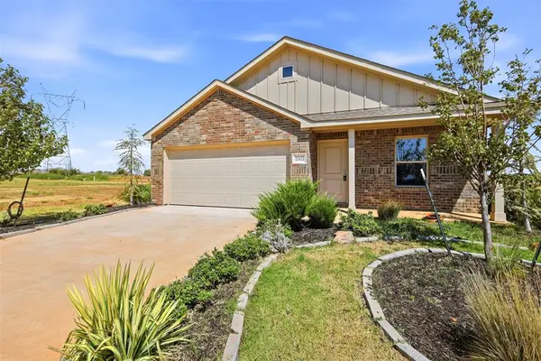 11413 SW 40th ST, Mustang, OK 73064