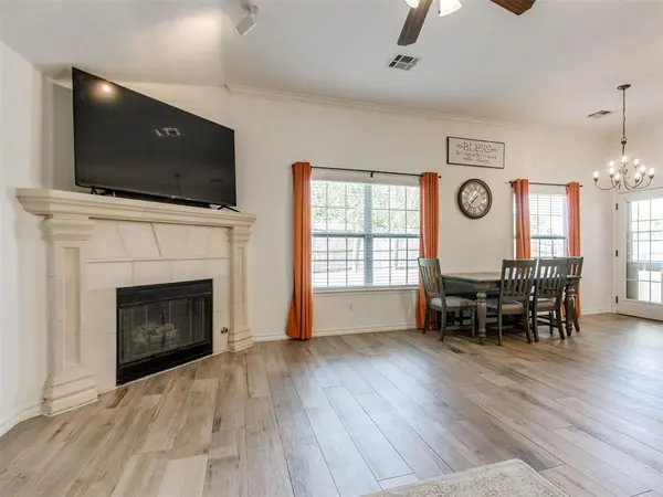 2137 Peacock DR, Edmond, OK 73012