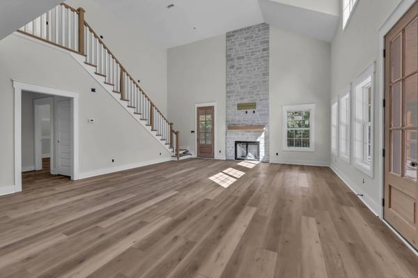 1046 Indian Creek Rd, Cumberland Furnace, TN 37051