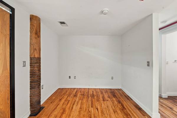 1350 Rosa L Parks Blvd #430, Nashville, TN 37208