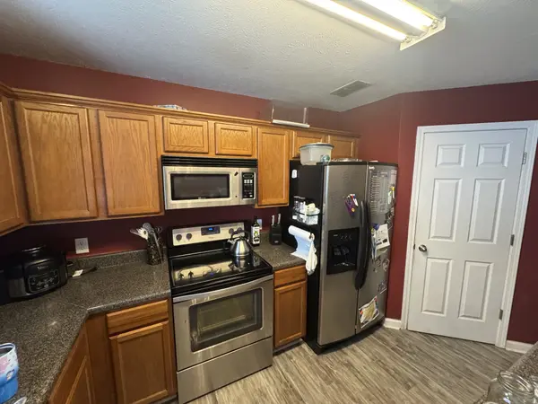 4005 Cody Dr, La Vergne, TN 37086