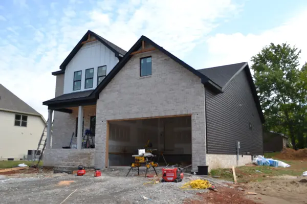 1509 Riggins Dr, Clarksville, TN 37042
