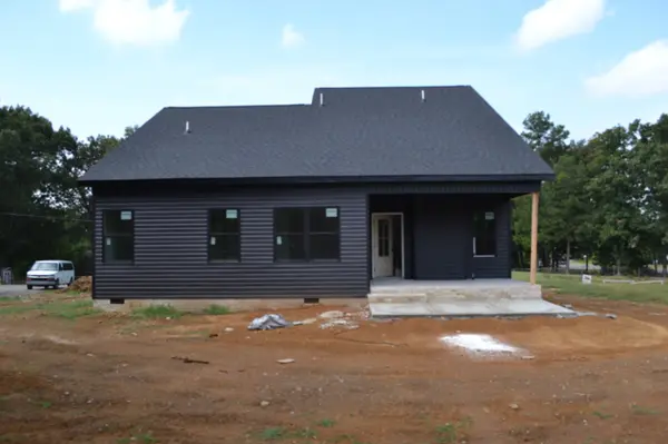 1509 Riggins Dr, Clarksville, TN 37042