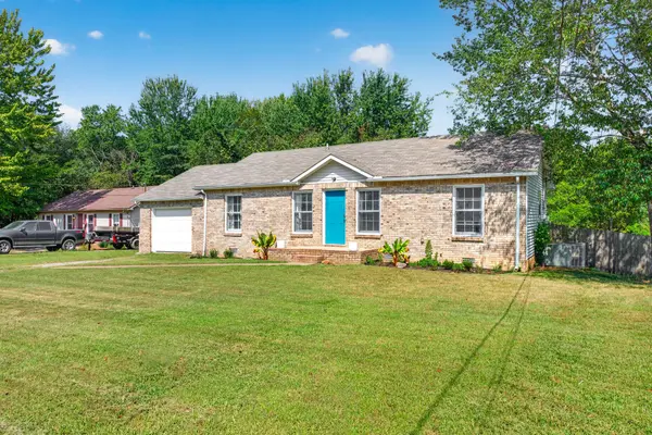 205 Marshall Dr, Clarksville, TN 37042