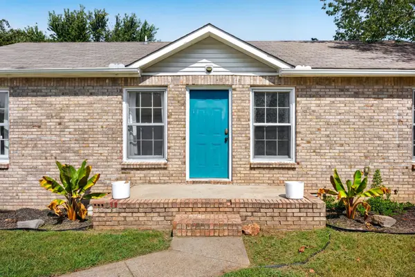 205 Marshall Dr, Clarksville, TN 37042