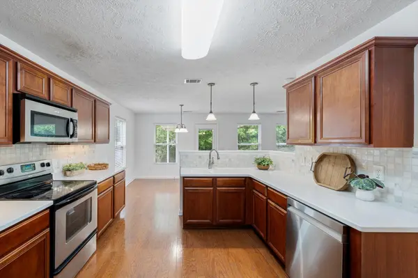 543 Creek Oak Dr, Murfreesboro, TN 37128