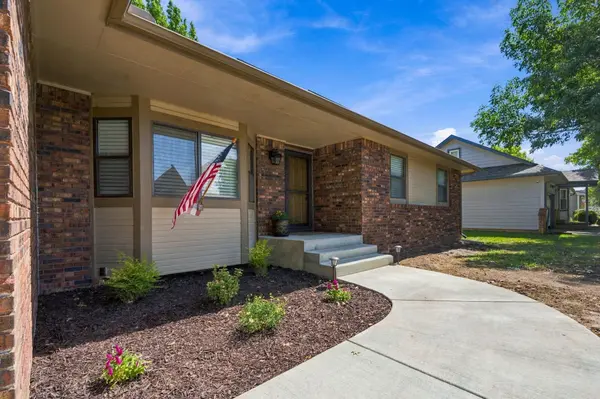 1844 N Evergreen Ln, Wichita, KS 67212