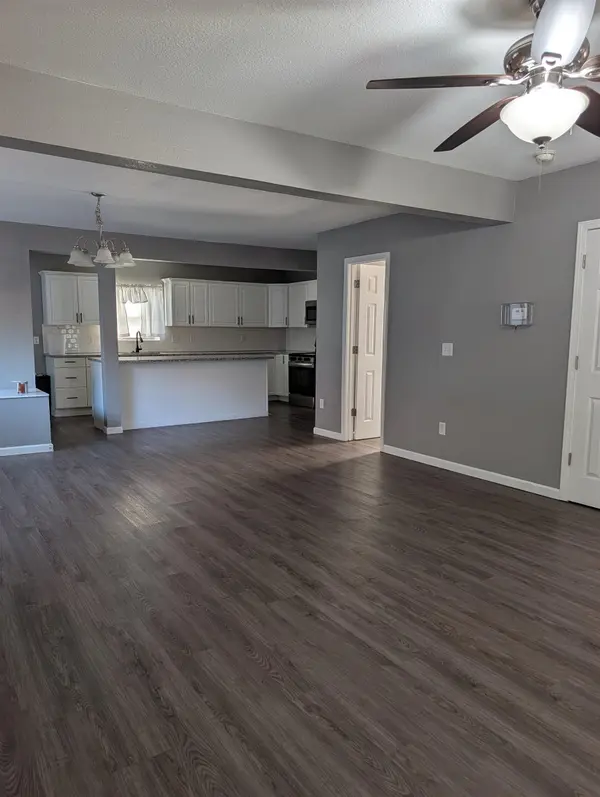 521 W 4th Ave, El Dorado, KS 67042