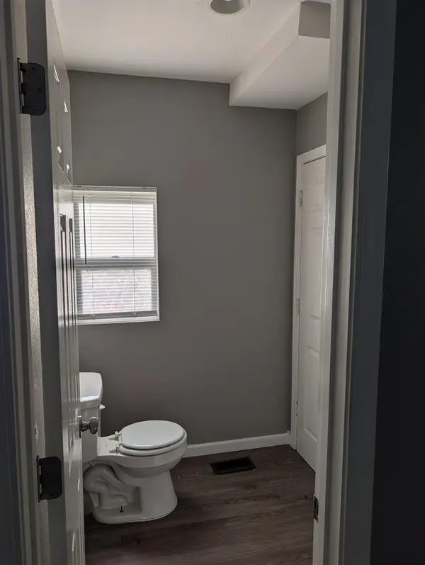 521 W 4th Ave, El Dorado, KS 67042