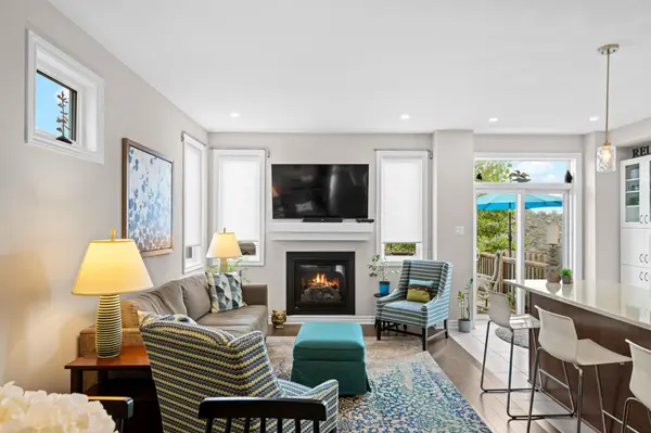 249 Kimpton DR, Stittsville - Munster - Richmond, ON K2S 2H9