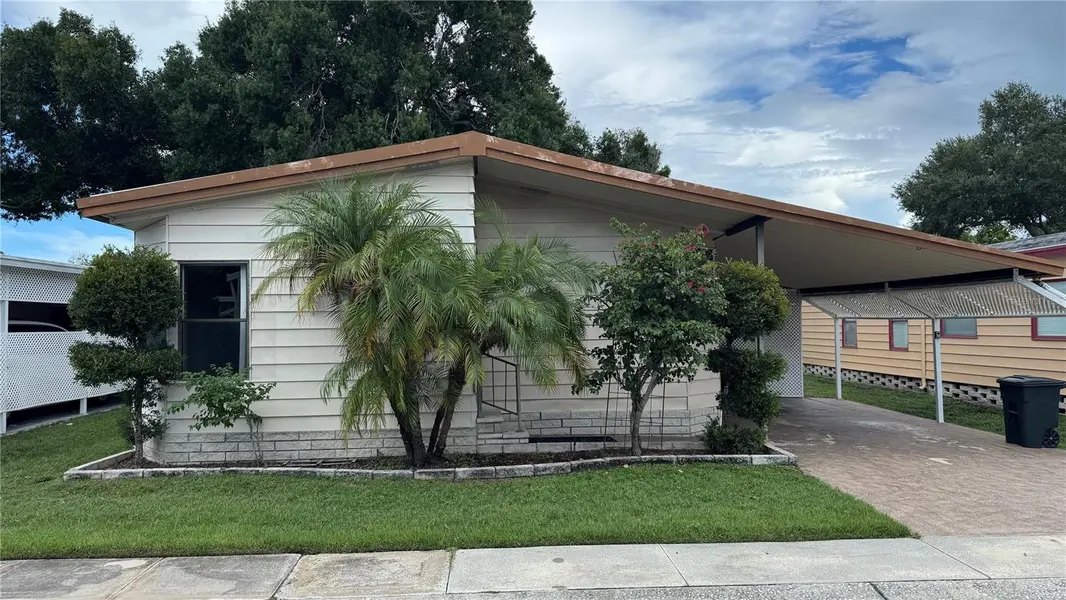 1001 STARKEY RD #329, Largo, FL 33771