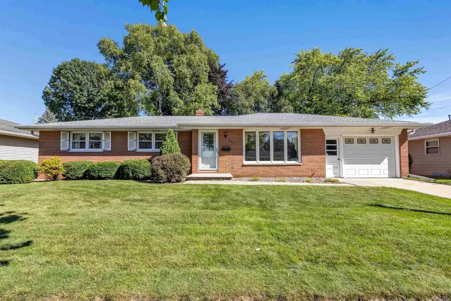 1198 KENWOOD ST, Green Bay, WI 54304-3843