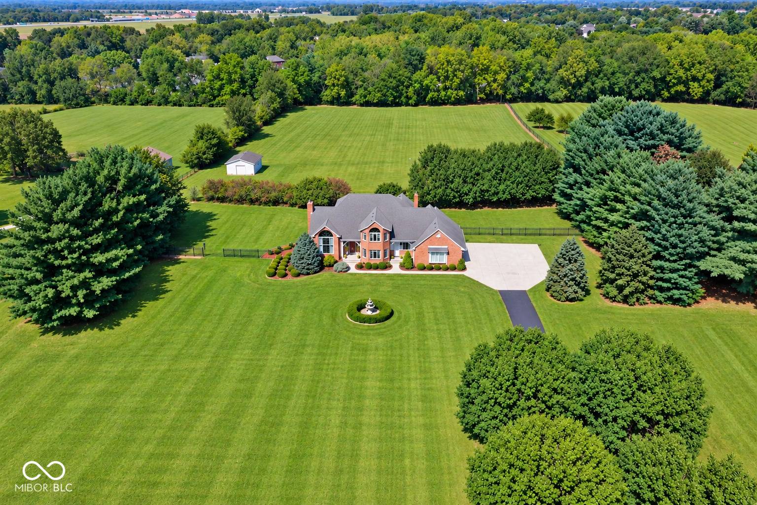 6274 W Stones Crossing RD, Greenwood, IN 46143