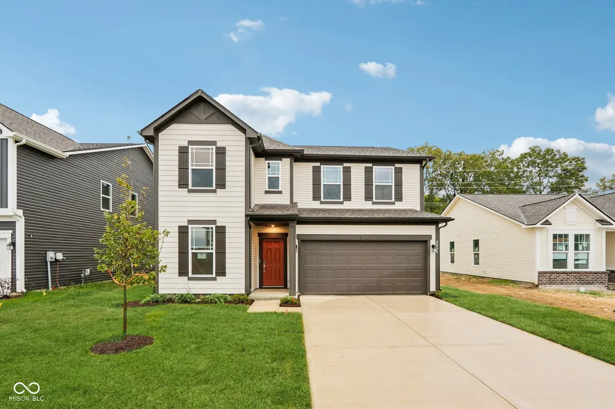 2054 Black Oak DR, Shelbyville, IN 46176